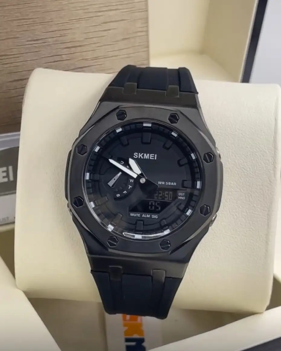 ENJOY THE BEST EXPERIENCE OF ALARM, STOPWATCH, LUMINOUS ANALOG DISPLAY & DIGITAL LEDLIGHT.